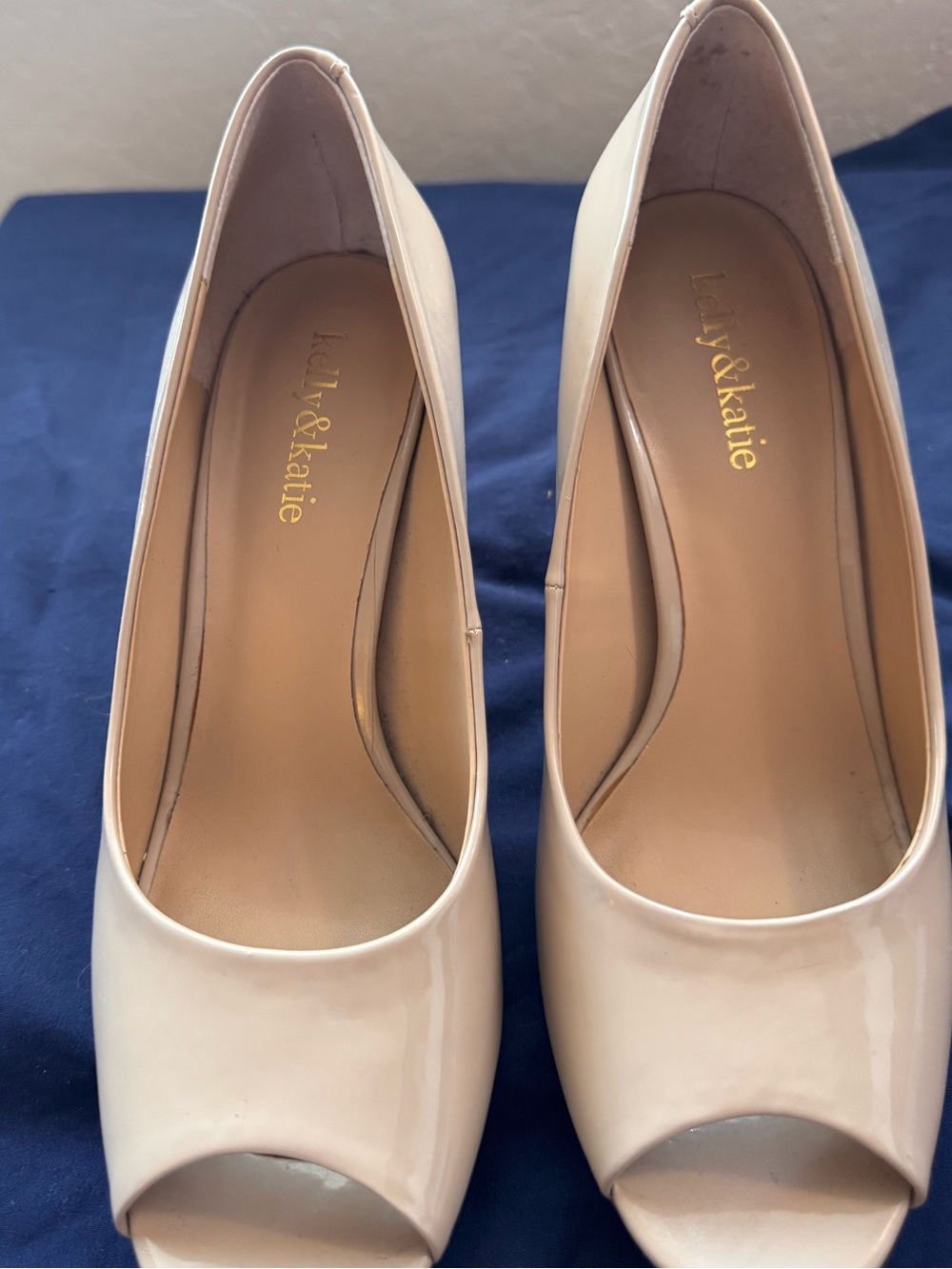 Nude Peep-Toe Pumps